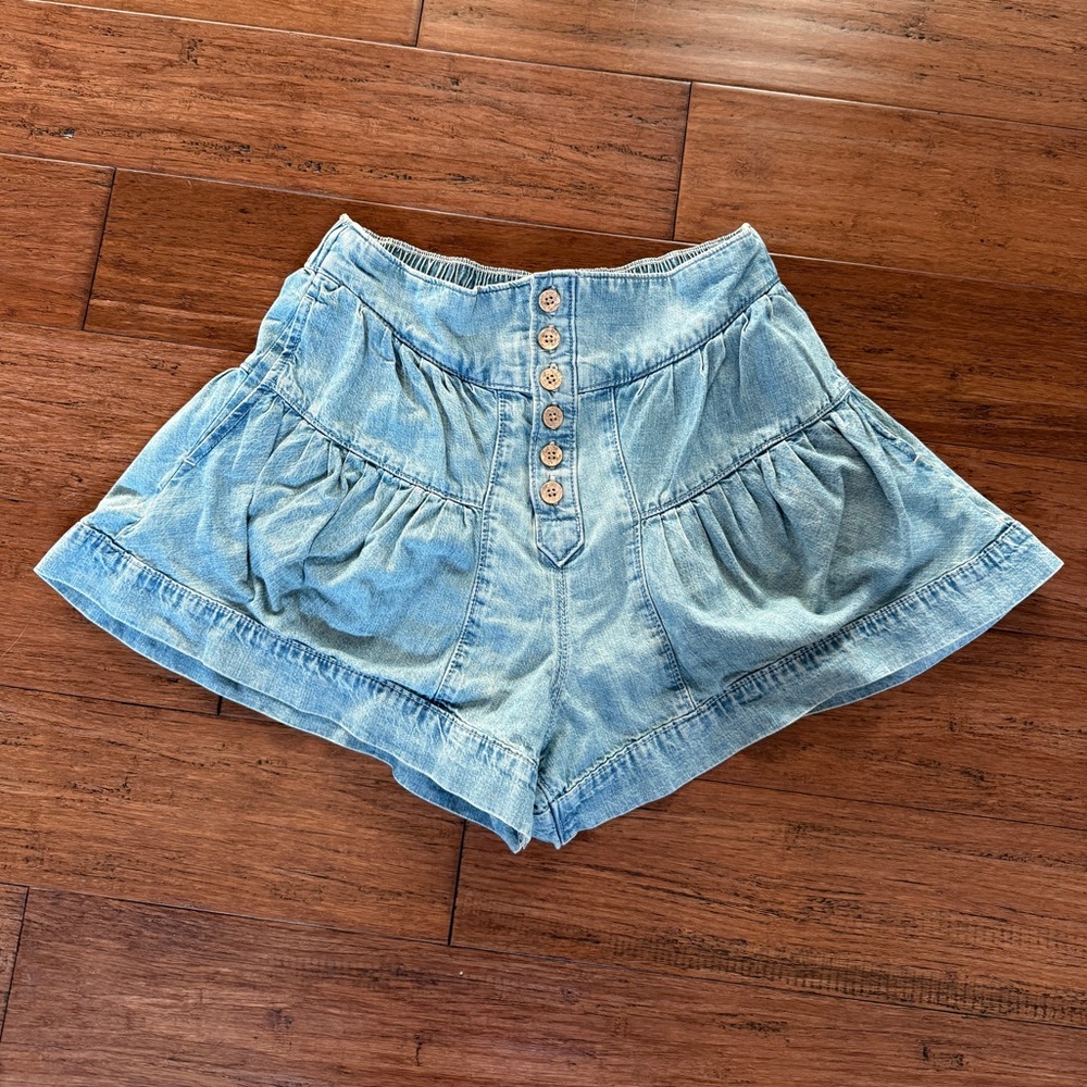 Free People Fleur Denim Shorts, color Belle Blue, size S - Picture 4 of 10